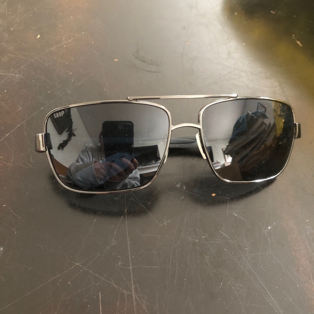 New in Box Costa Del Mar North Turn 580 P Sunglasses in Gunmetal w/ Black Lense